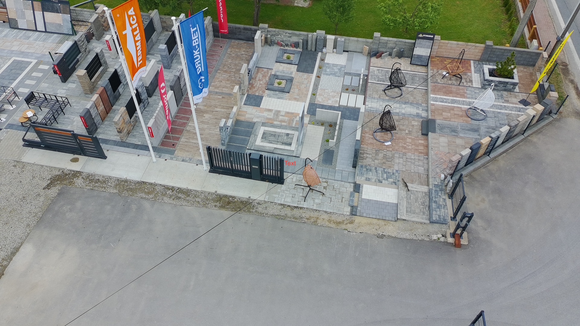 Areál stavebnín KRYSMOS Ľubotín